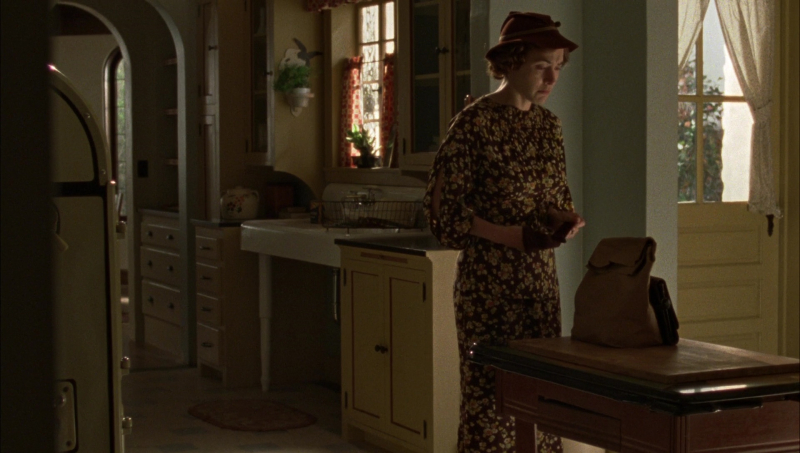 mildred_pierce_episode_1_2824229.jpg