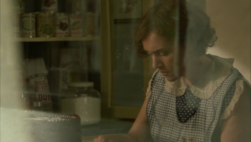 mildred_pierce_episode_1_28329.jpg