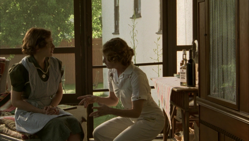 mildred_pierce_episode_1_2833329.jpg