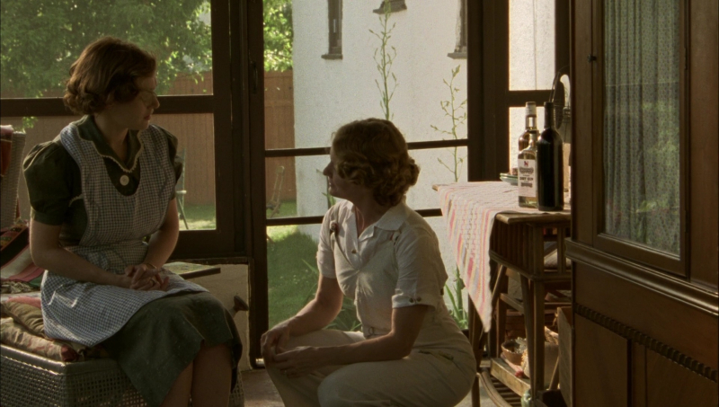 mildred_pierce_episode_1_2833429.jpg