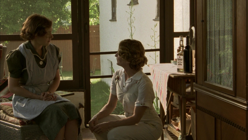 mildred_pierce_episode_1_2833529.jpg