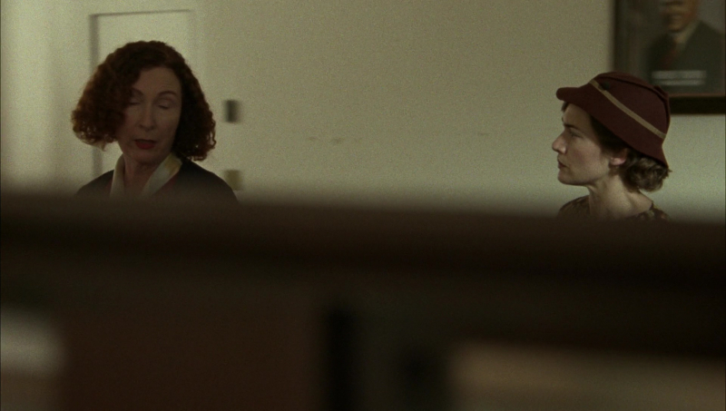 mildred_pierce_episode_1_2854229.jpg