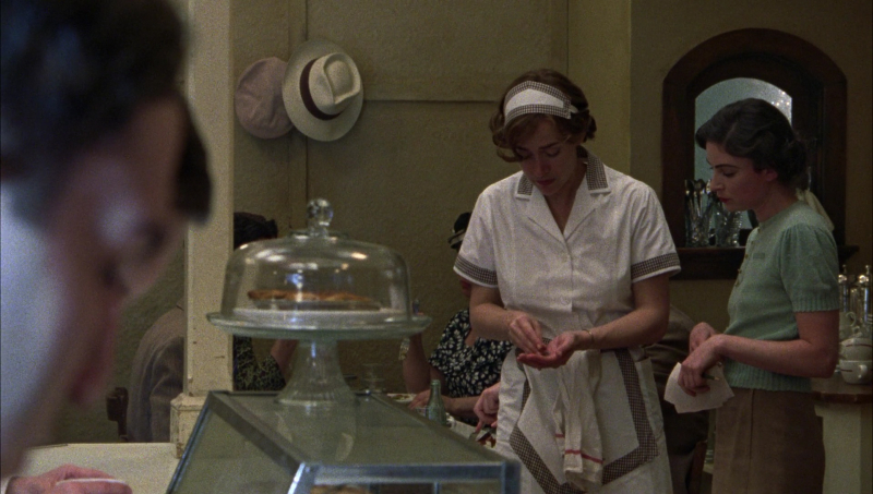 mildred_pierce_episode_1_2880329.jpg