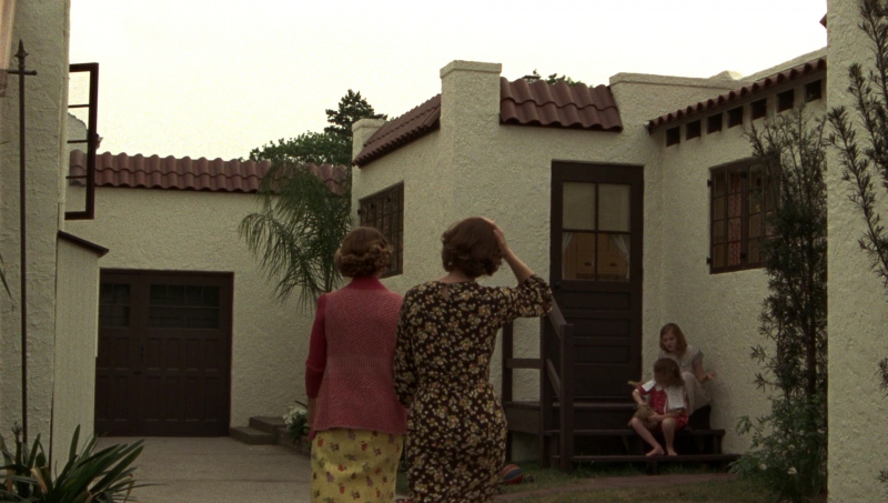 mildred_pierce_episode_1_2883629.jpg