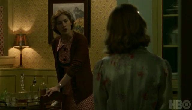 mildred_pierce_making_of_mildred_pierce_2818629.jpg