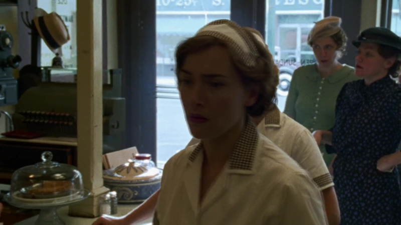 mildred_pierce_mildred_and_class_struggle_281429.jpg
