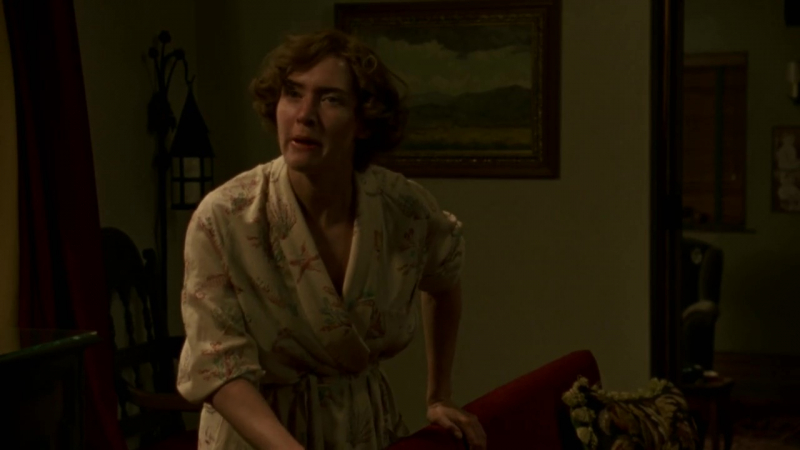 mildred_pierce_mildred_and_class_struggle_282929.jpg