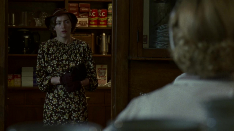 mildred_pierce_mildred_and_class_struggle_28829.jpg