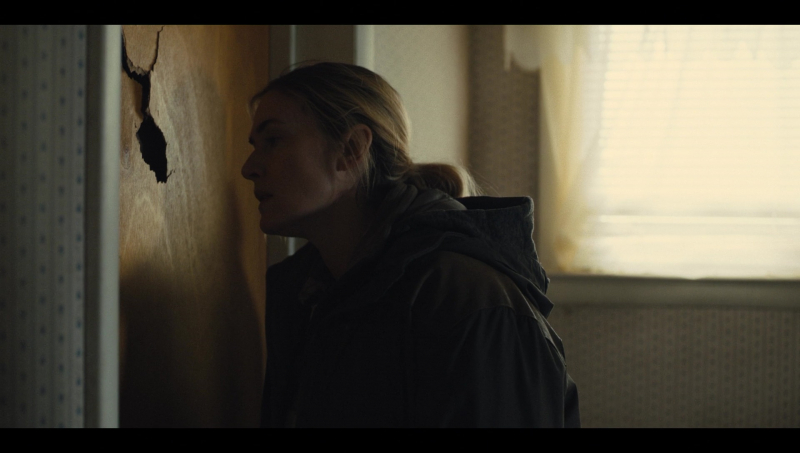 mare_of_easttown_episode_1_2821429.jpg