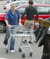 Filename=candids_2002_6_28329.jpg
Filesize=2545KiB
Dimensions=1850x3000
Date added=Apr 23, 2022 candids_2002_6_28329.jpg