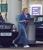 Filename=candids_2002_6_28629.jpg
Filesize=2980KiB
Dimensions=3000x2417
Date added=Apr 23, 2022 candids_2002_6_28629.jpg