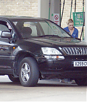 Filename=candids_2002_6_28729.jpg
Filesize=3028KiB
Dimensions=3000x2221
Date added=Apr 23, 2022 candids_2002_6_28729.jpg